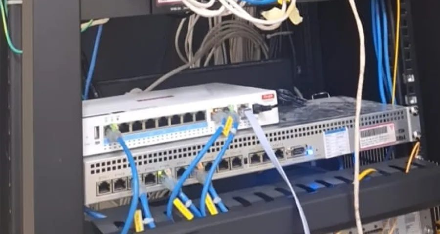 Image 2 de l'étude de cas Ruijie : Chaîne de magasins en Indonésie : gestion centralisée du réseau de succursales par SD-WAN Ruijie