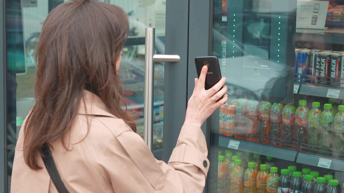 Image 4 de l'étude de cas Hikvision : Magasin semi-autonome près de Varsovie (Pologne) : accès par QR code et caméras reliées à la caisse