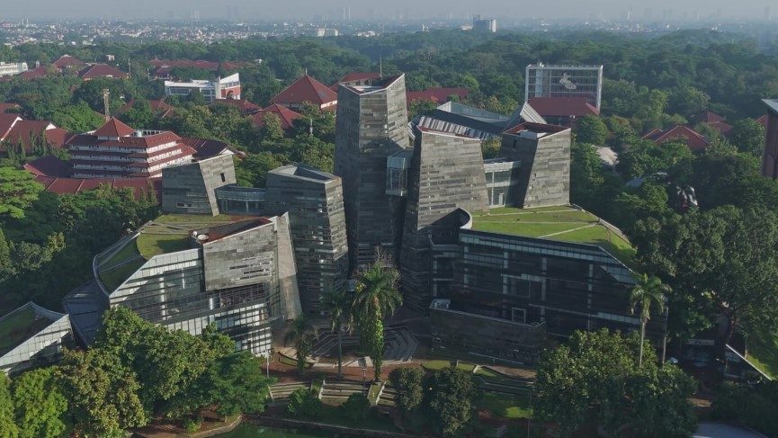 Image de l'étude de cas Hikvision : Universitas Indonesia (Indonésie) : contrôle d'accès de la bibliothèque et salle intelligente pilote