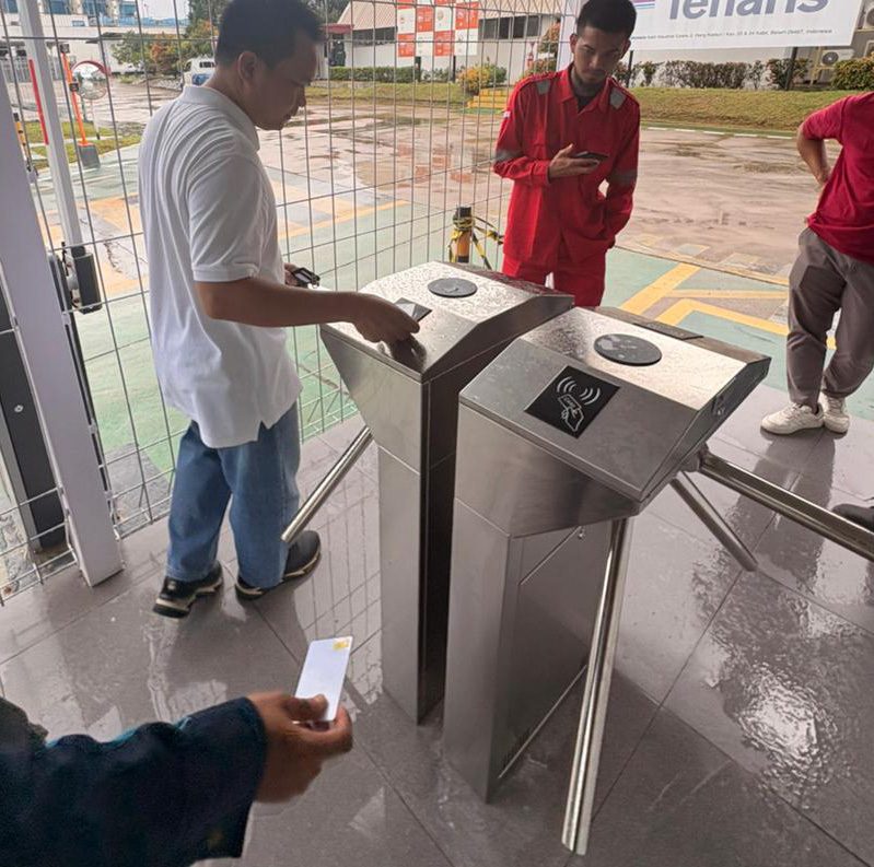 Image de l'étude de cas ZKTeco : Contrôle des entrées de véhicules et de piétons et des parkings à l'usine PT Tenaris Hydril Indonesia